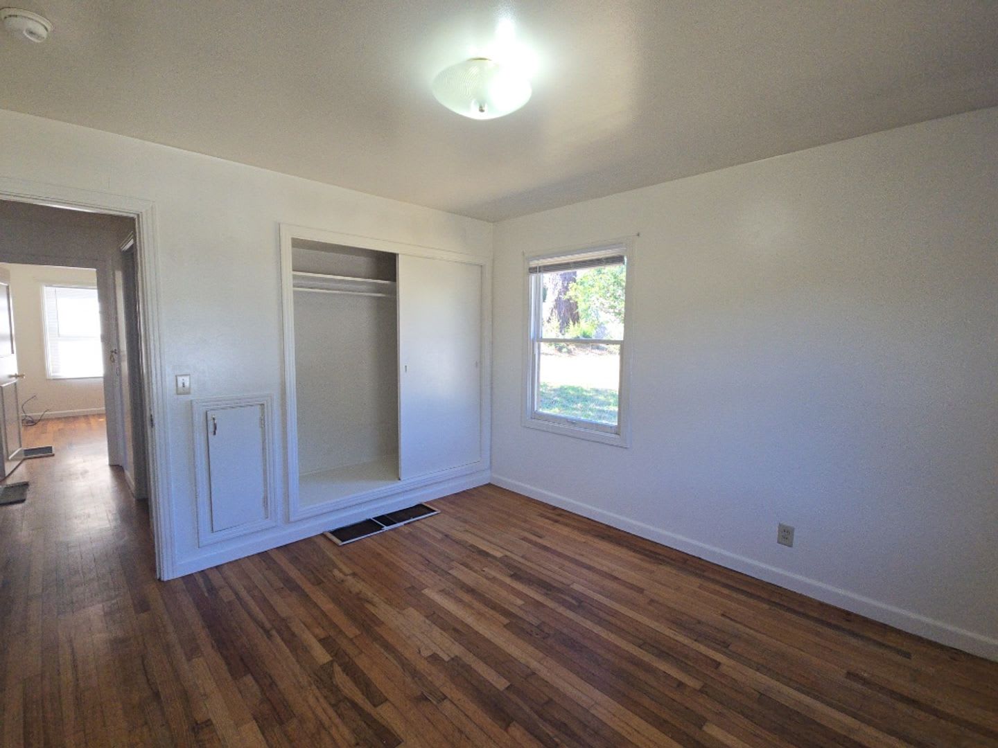 2BD/1BA Eureka home close to schools, Sequoia Park, Henderson Center! – photo 4