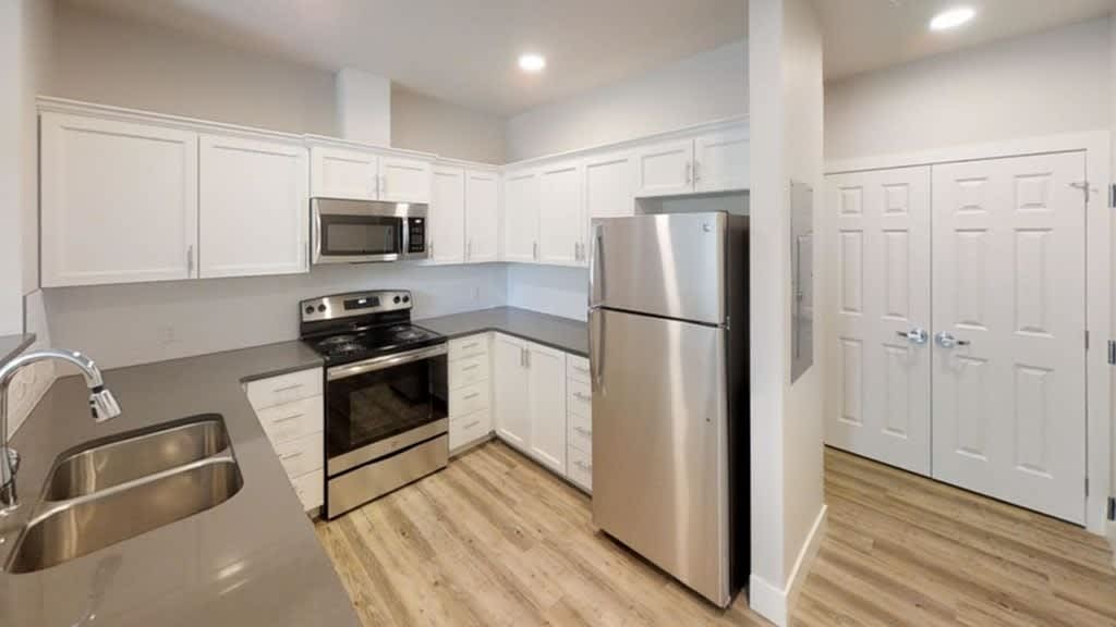 Coug Housing – photo 3