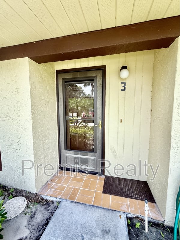1271 Powderpuff Drive – photo 3