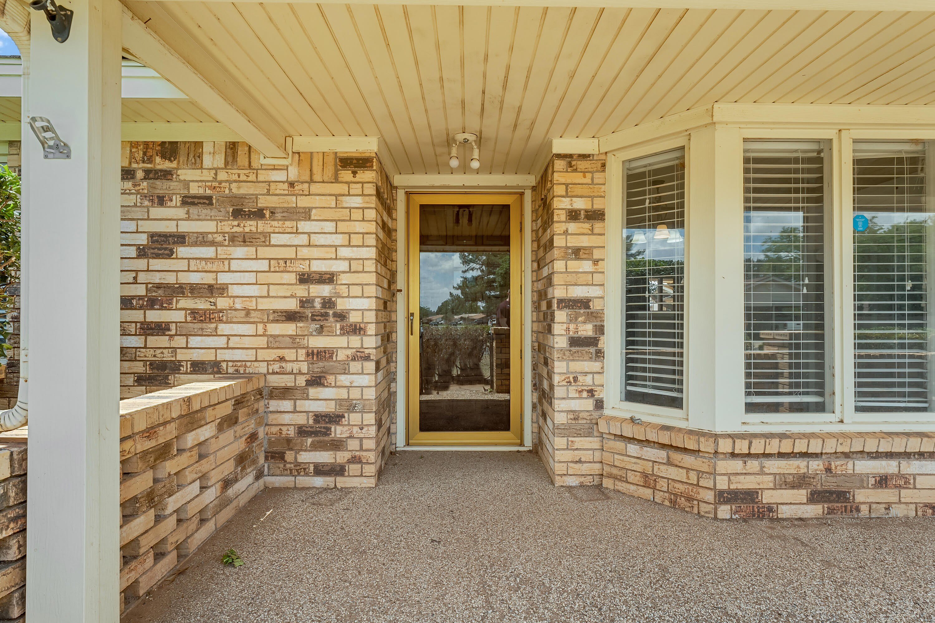 225 N Terry Drive – photo 2