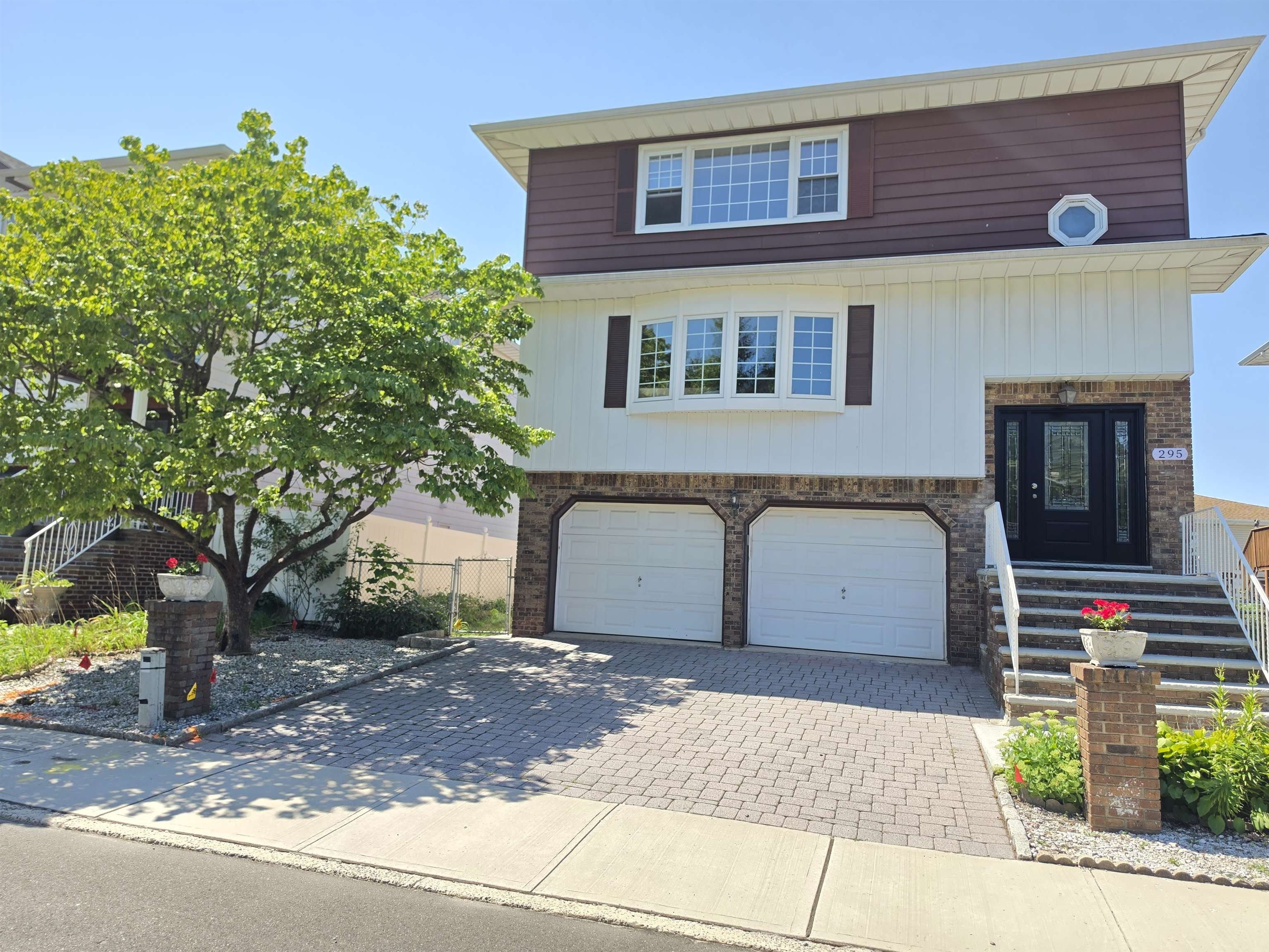 295 PAULANNE TERRACE – photo 1
