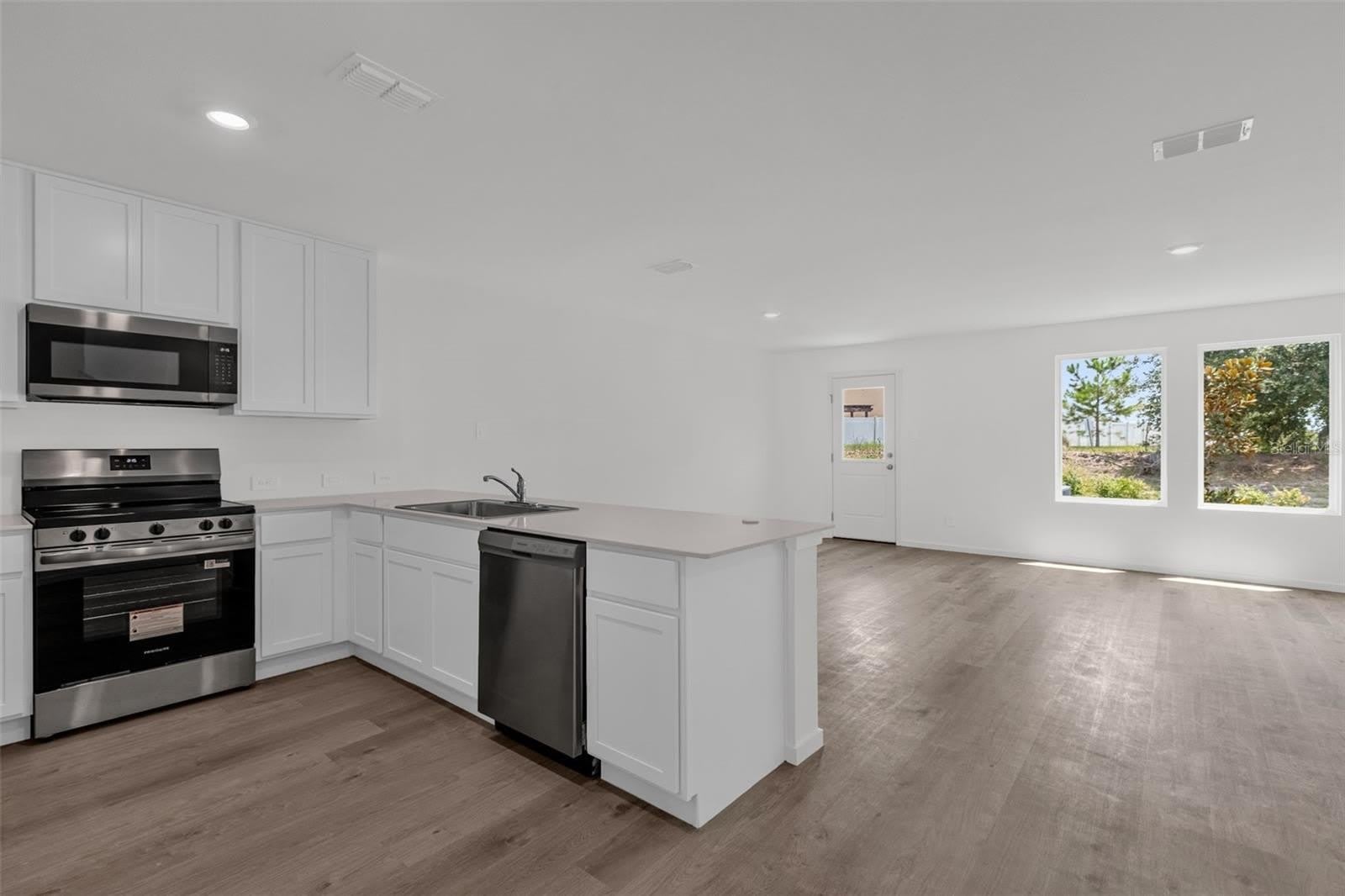 2424 BEVEL Lane – photo 3