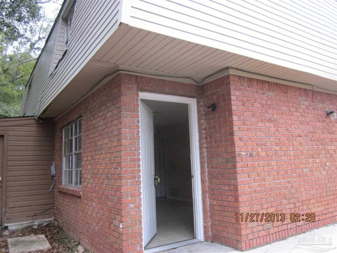 1200 Lake Dr – photo 1