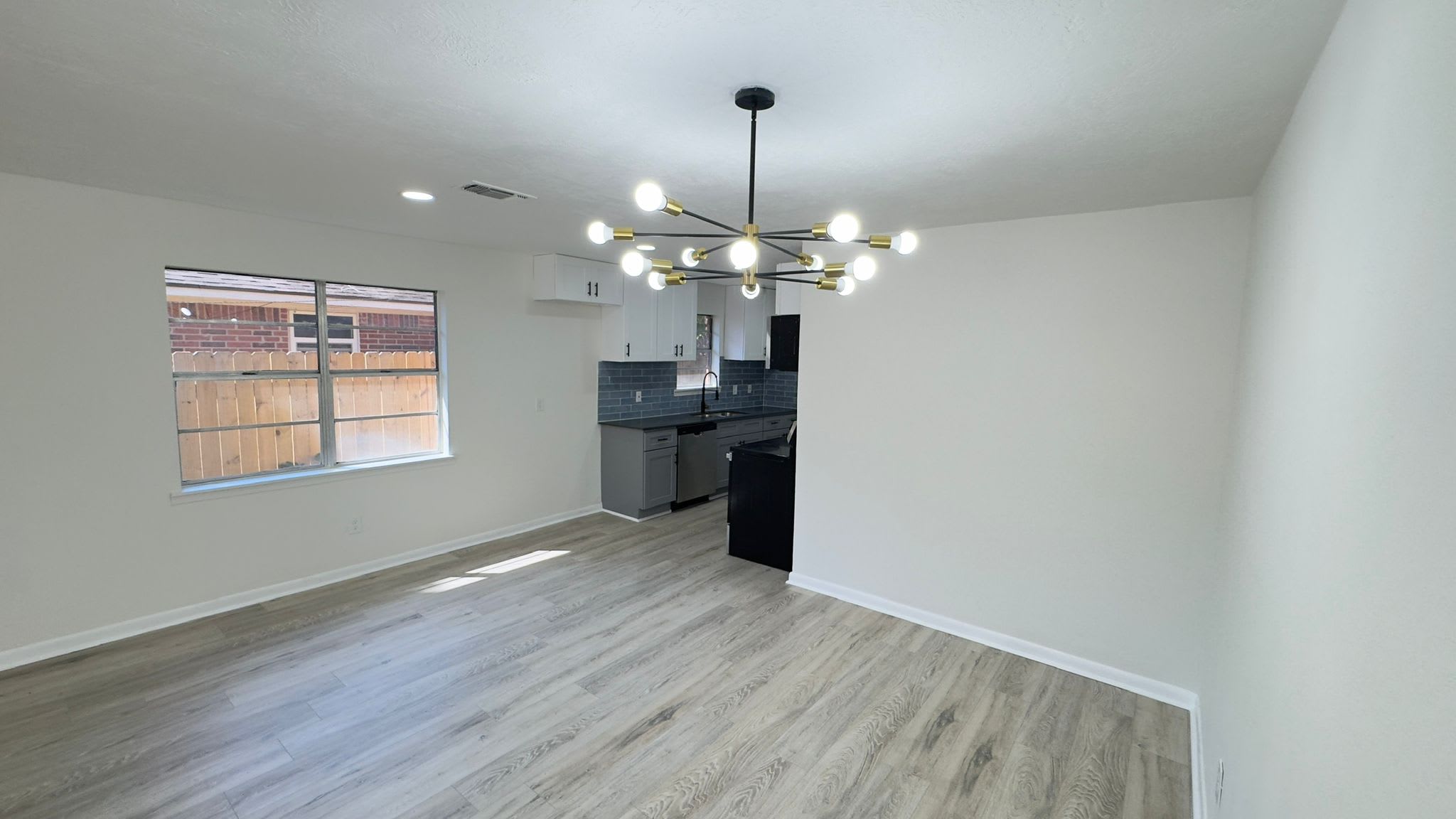 829 Canfield Street – photo 2