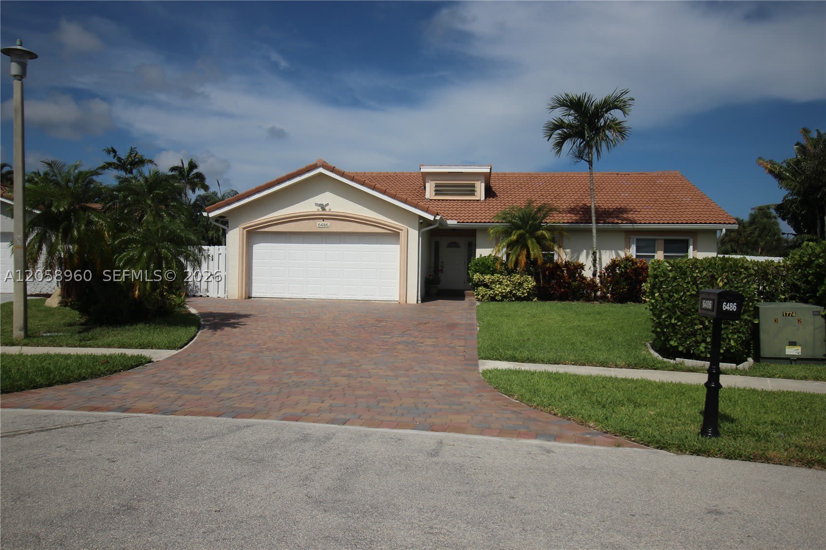 6486 Woodbury Rd – photo 1