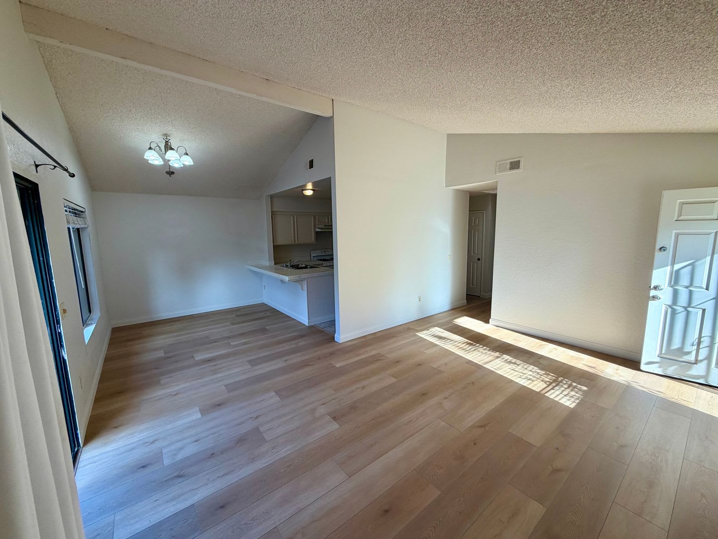 Tanglewood 3 Bedroom, Corner Unit-Single Story – photo 3