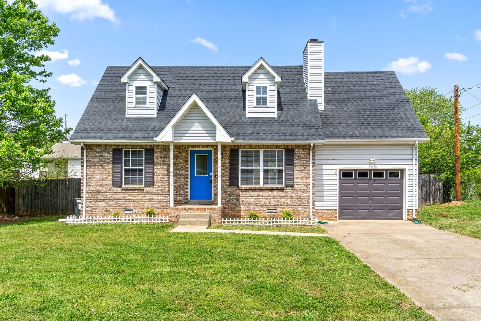 Fenced Backyard with Covered Deck! – photo 1