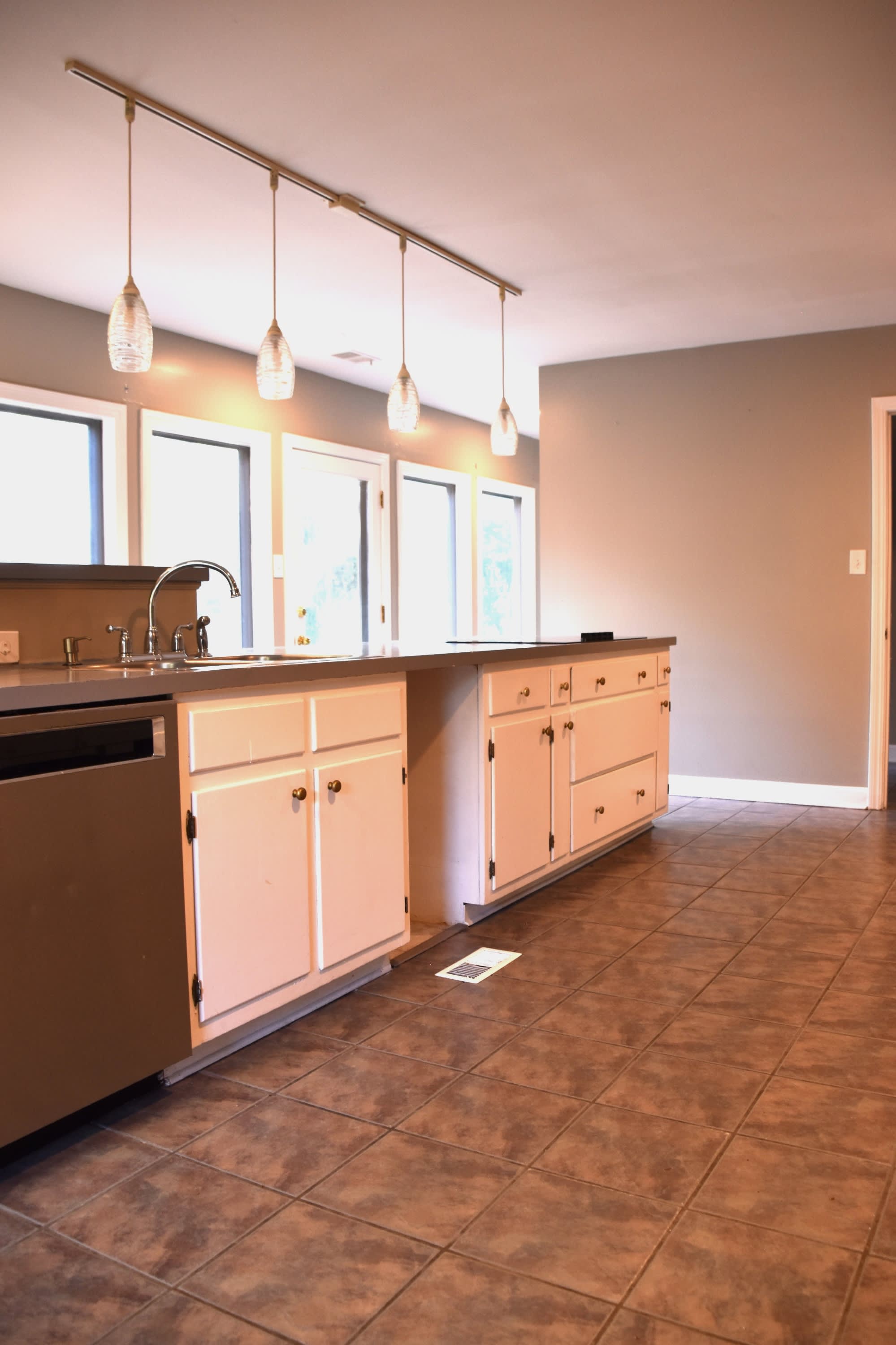 1461 Kirby Pkwy – photo 5