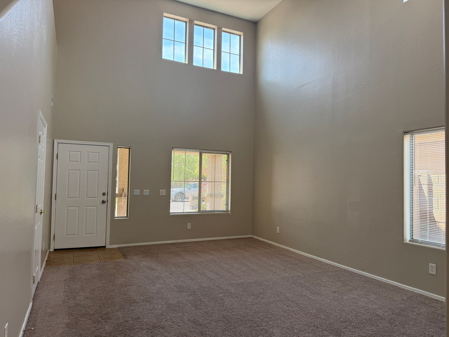 San Tan Valley, 5 bed, 3 bath, San Tan Heights – photo 3