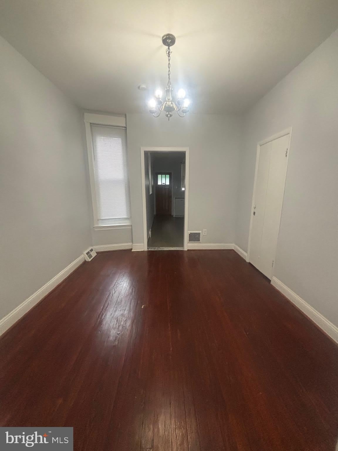 3077 ARAMINGO Avenue – photo 4
