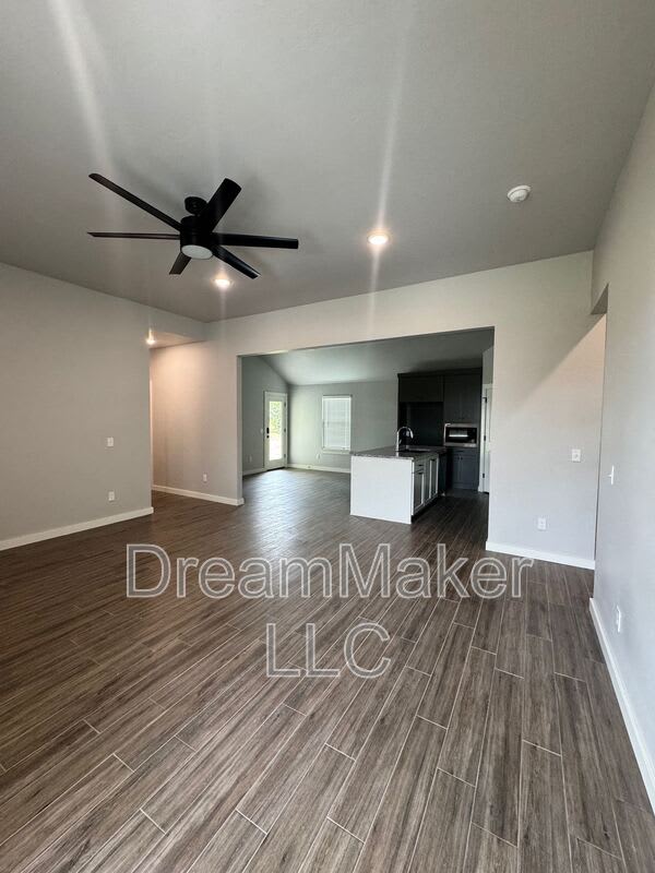 736 Apple Blossom Way – photo 2