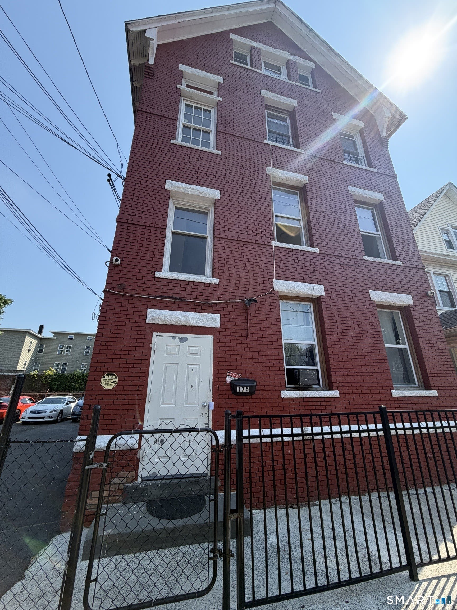 178 Clarence Street – photo 1