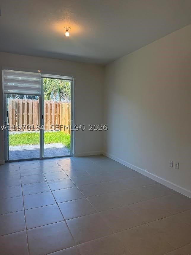 621 SE 13th St Cir – photo 3