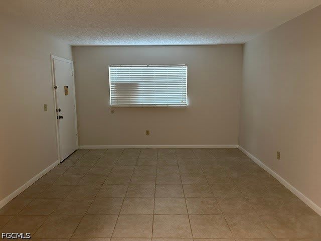 1518 Edgewater Circle – photo 3