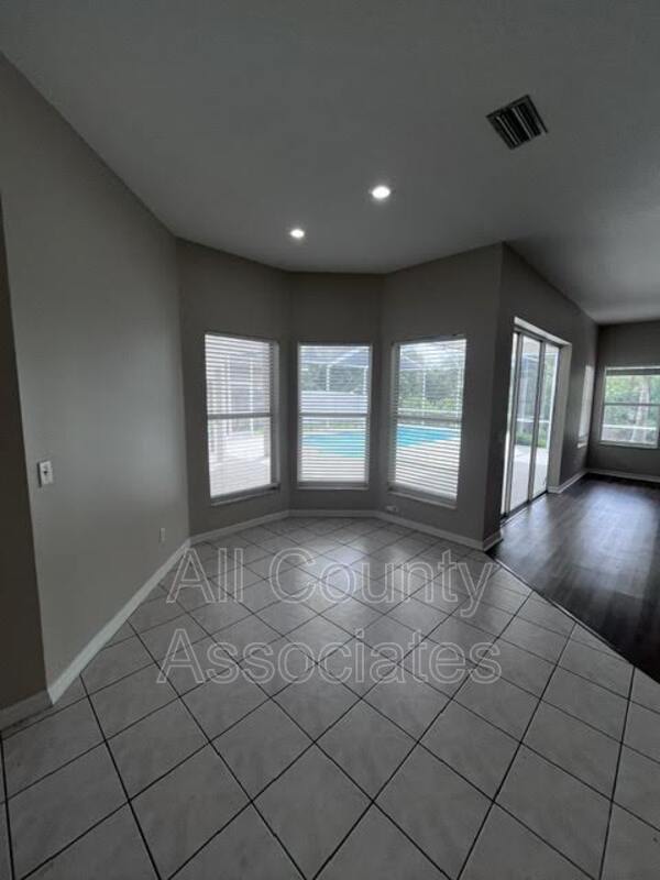 28724 Hanging Moss Loop – photo 3