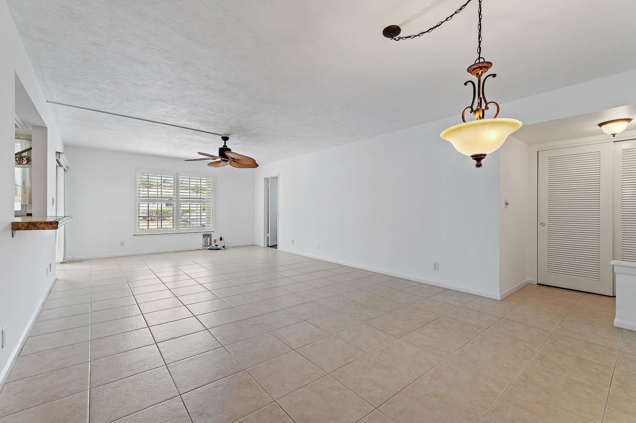 5570 Tamberlane Circle – photo 5