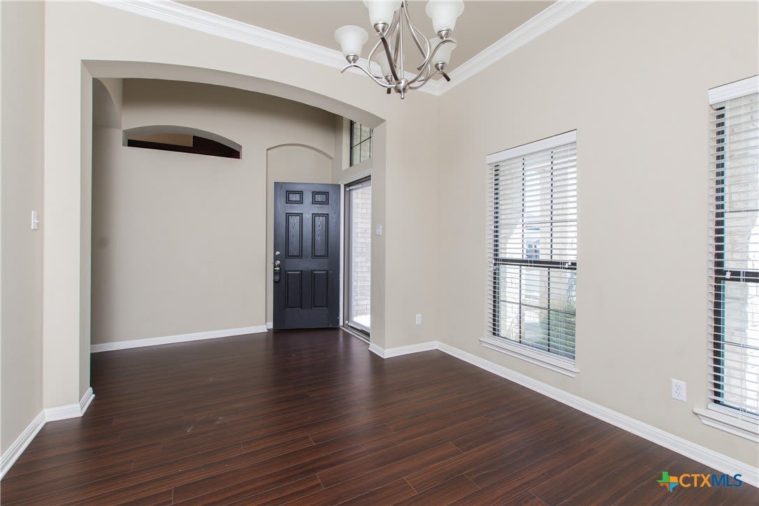 3505 Castleton Drive – photo 2