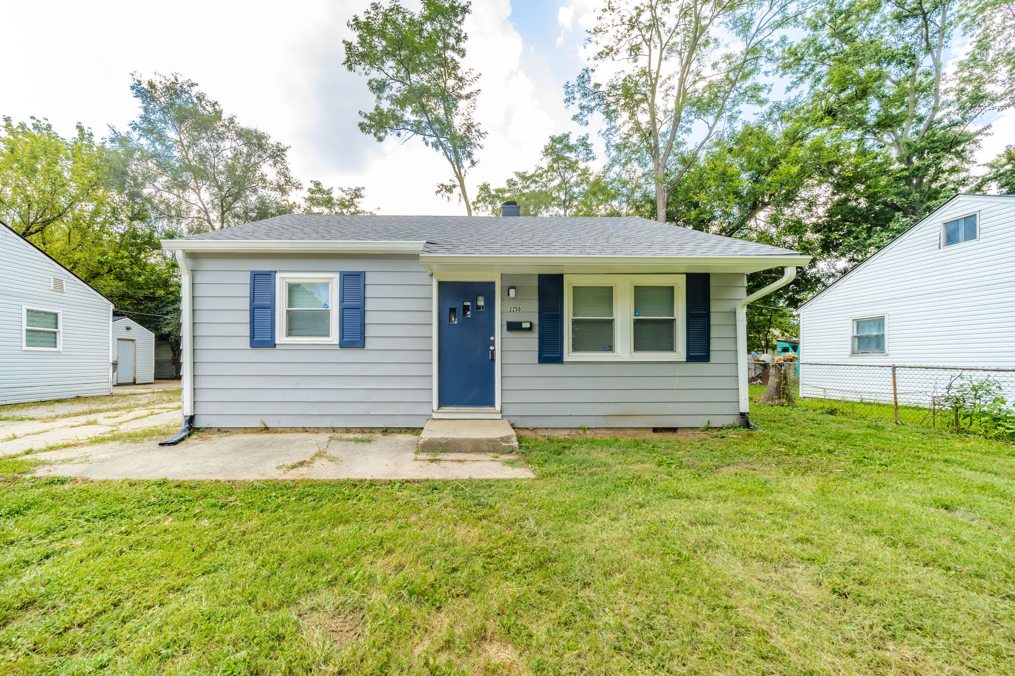 2250 North Goodlet Avenue – photo 1