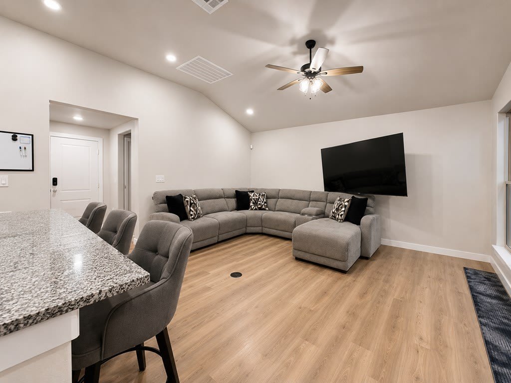 6208 Poppy Dr – photo 3