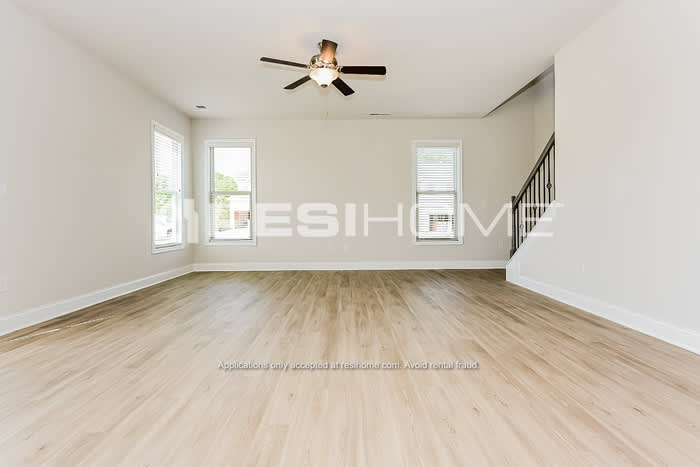 509 Fiery Warbler Street – photo 5