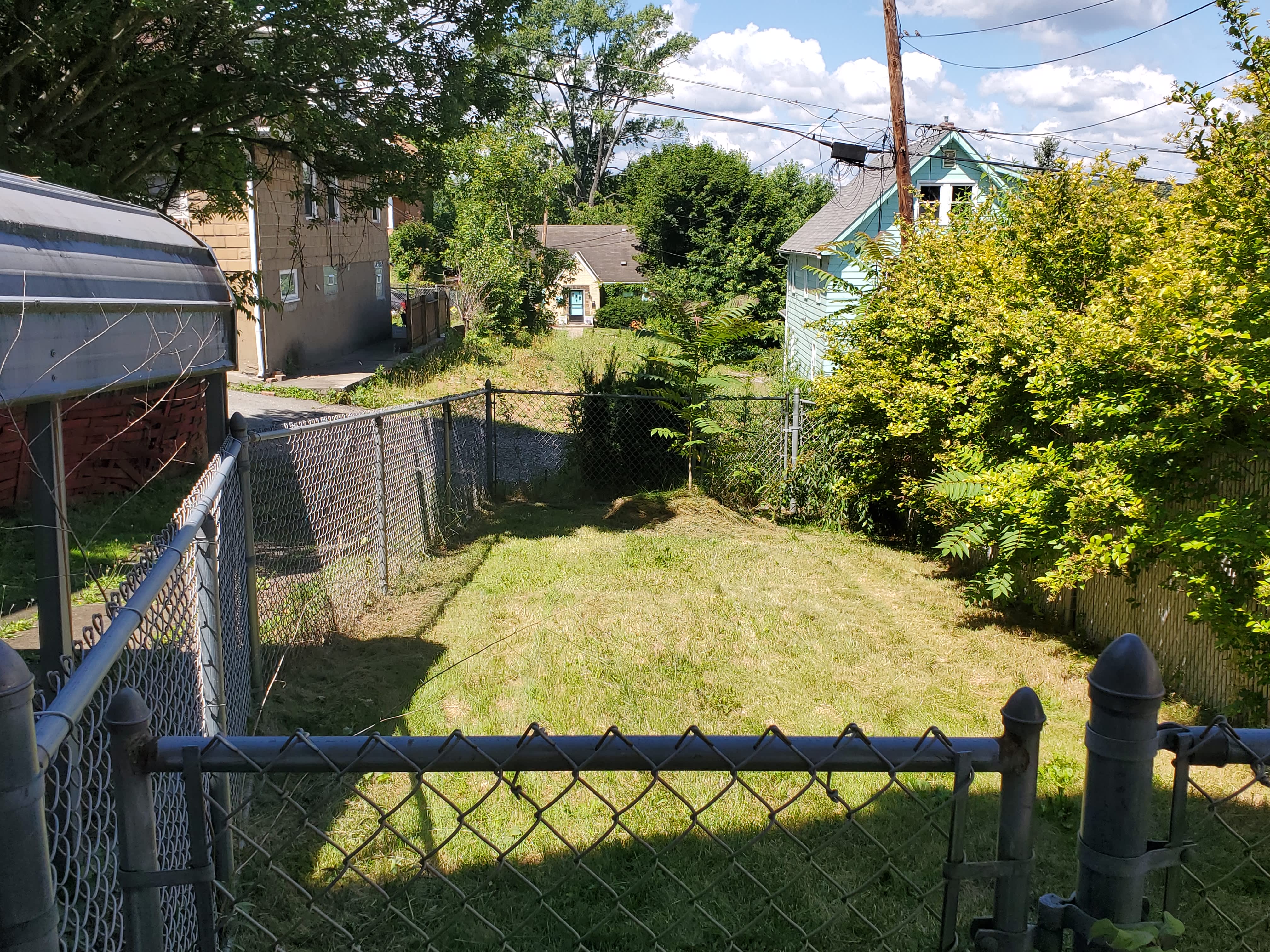 1515 Ridge Avenue – photo 2