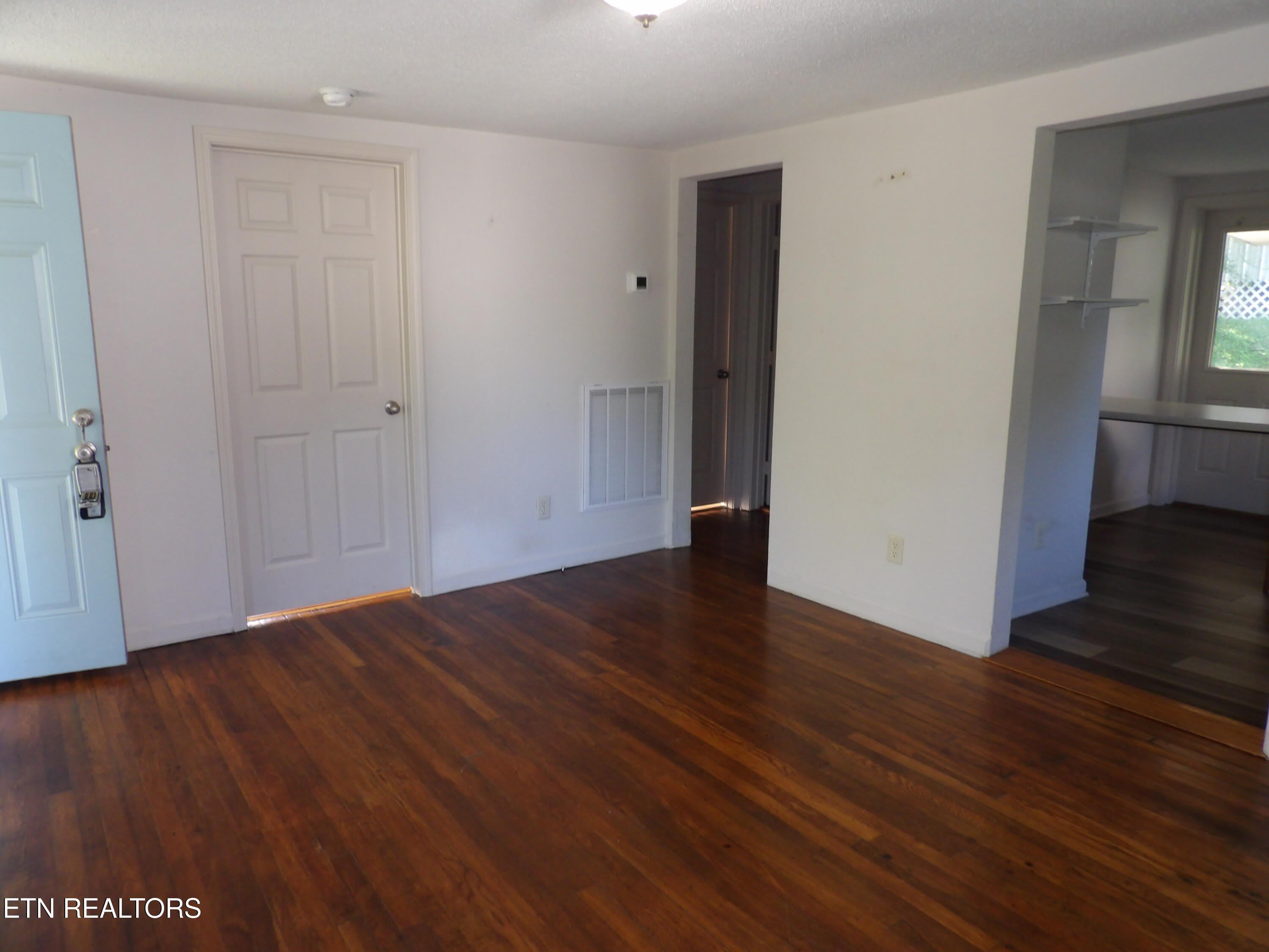 332 Cleveland St – photo 3