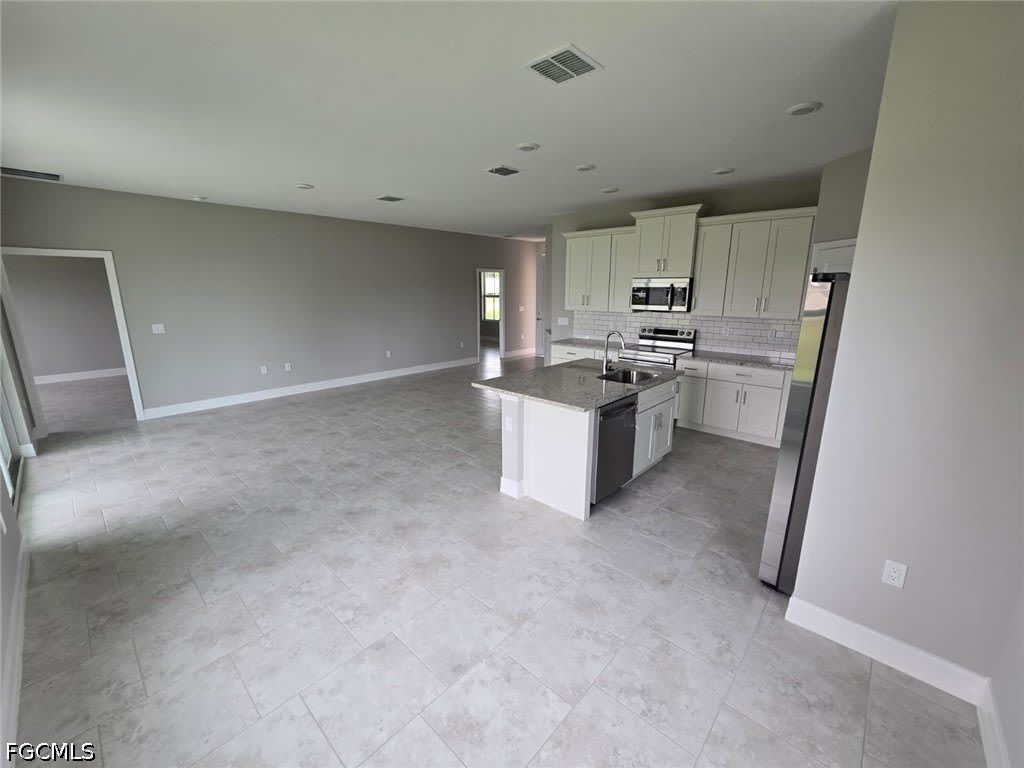 3207 68th Street W – photo 4