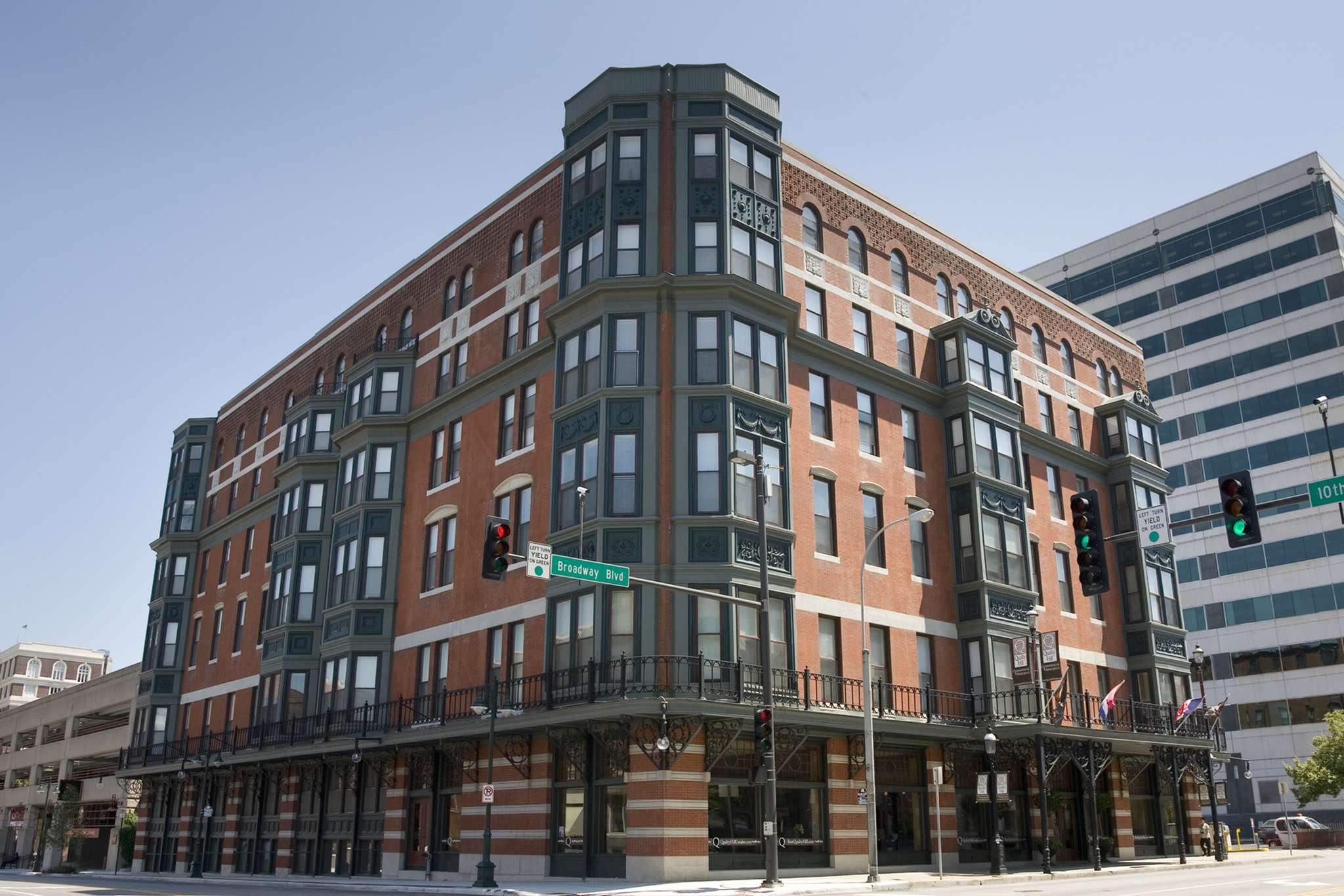 Quality Hill Apartments – photo 1