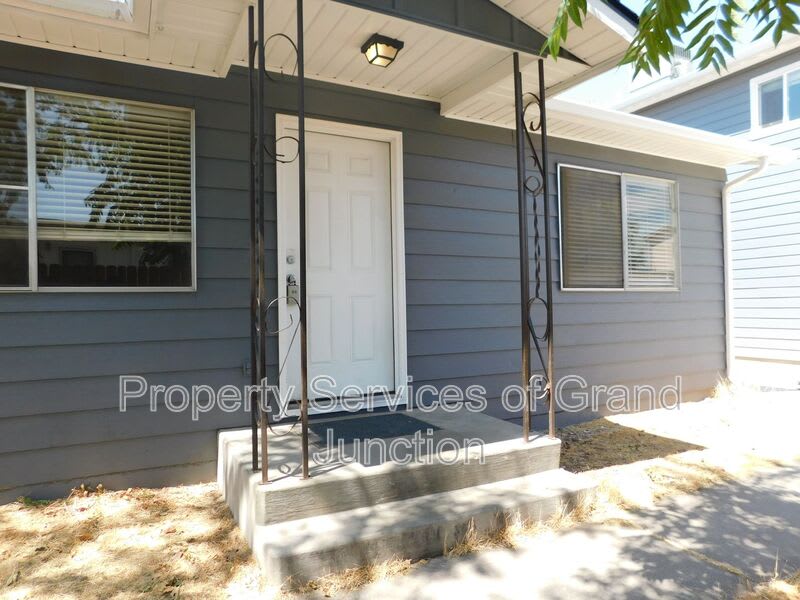 1318 Bunting Avenue – photo 3
