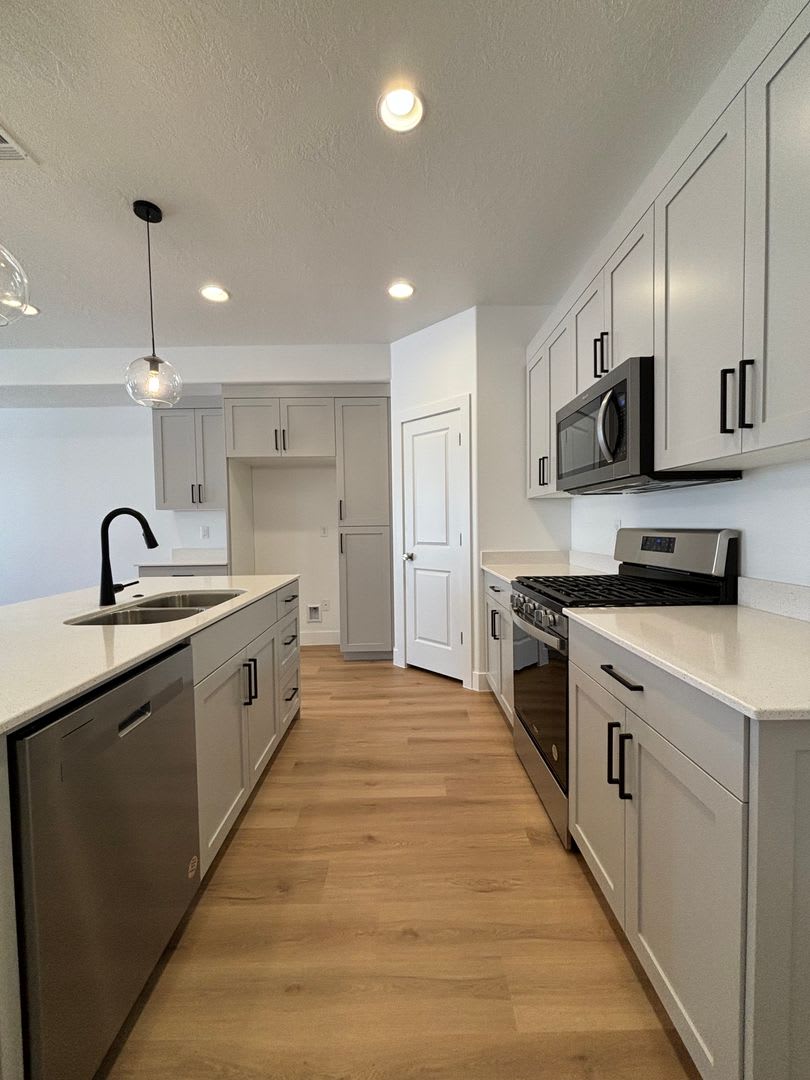 WOODLAND ESTATES: Townhome – photo 3