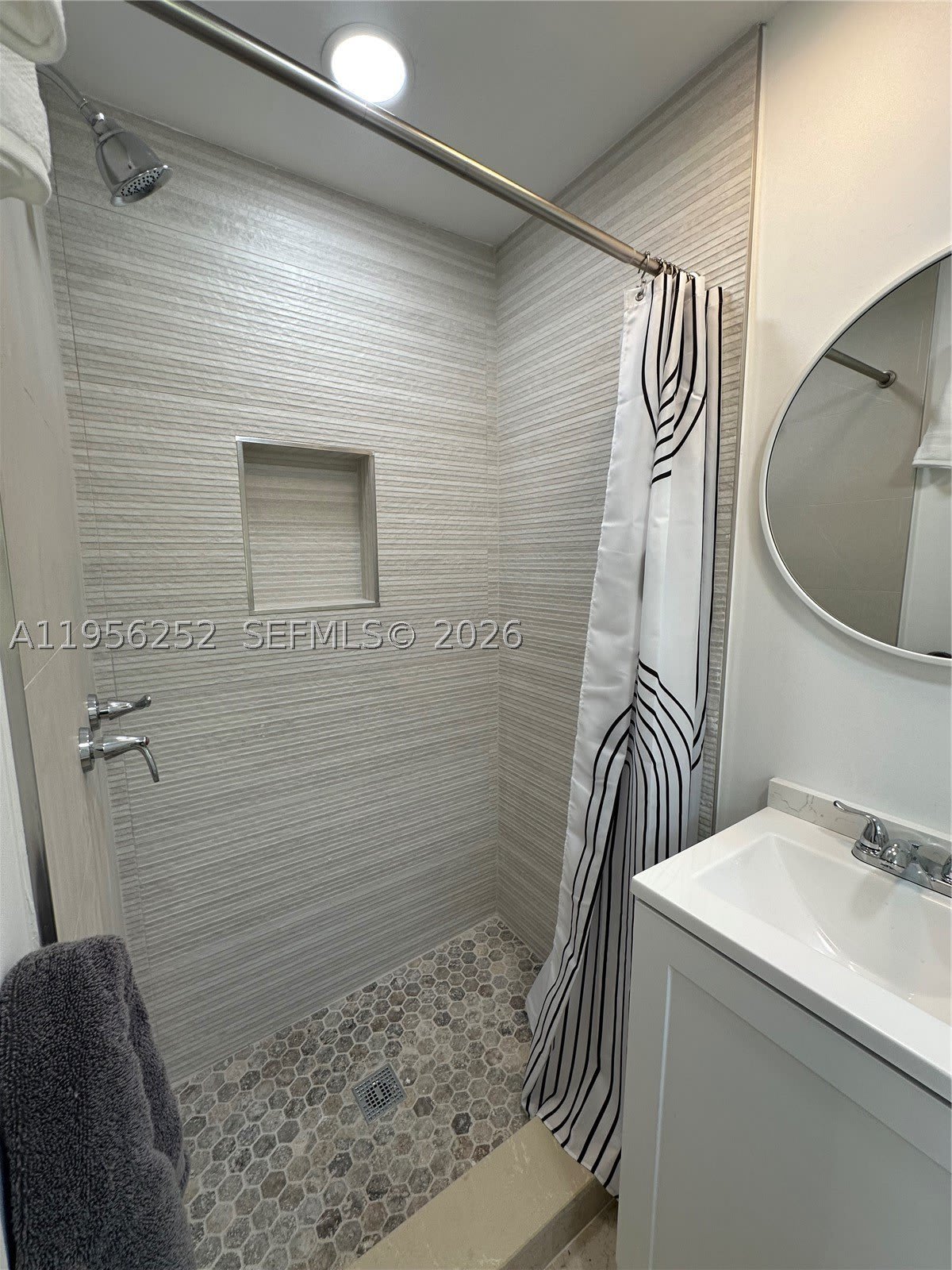 18481 SW 208th St – photo 5