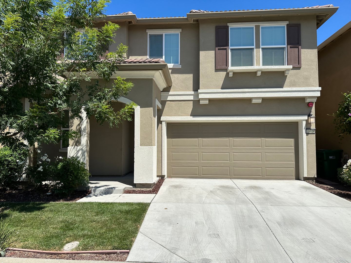 Stunning 4 Bedroom, 3 Bath Gated Community W/ Solar – photo 2