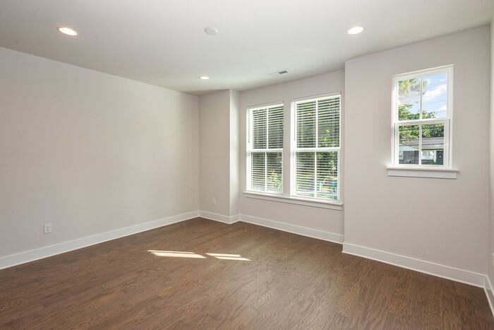 2319 Rozzelles Ferry Road – photo 4