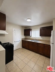 1512 West 103rd Street – photo 4