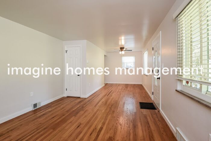5968 Library Road – photo 3