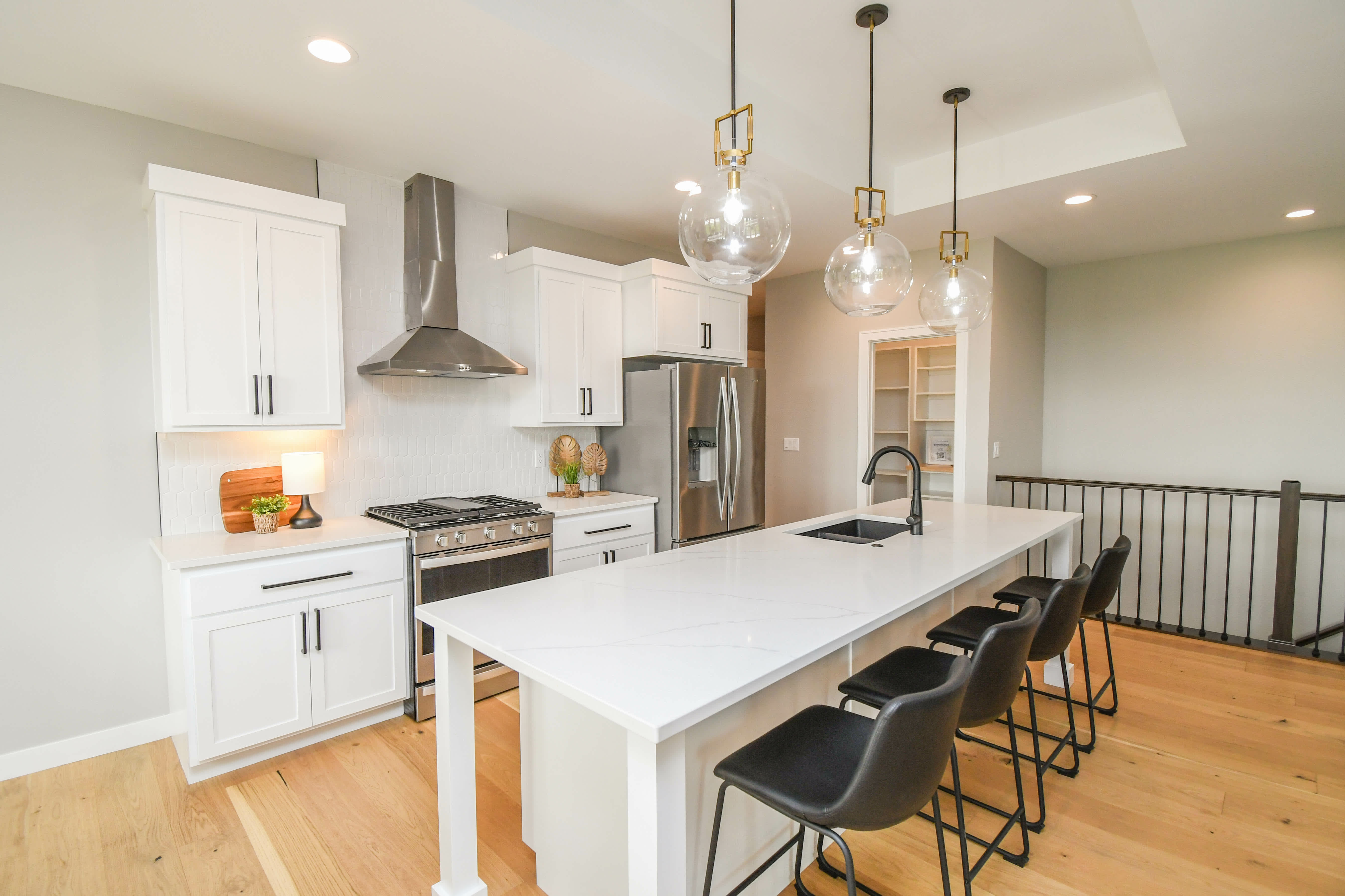 1520 North Marlowe Avenue – photo 3