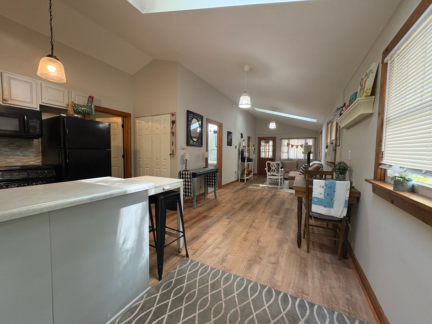Fully Furnished! 3 bedroom 2 bath West Asheville – photo 3