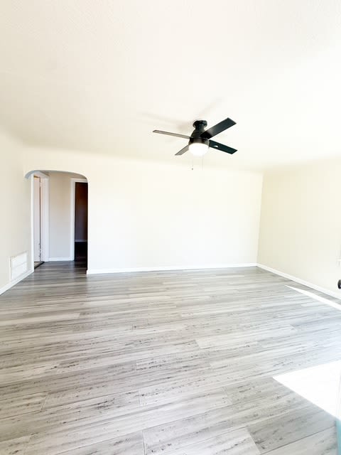 821 South Summit Avenue – photo 3