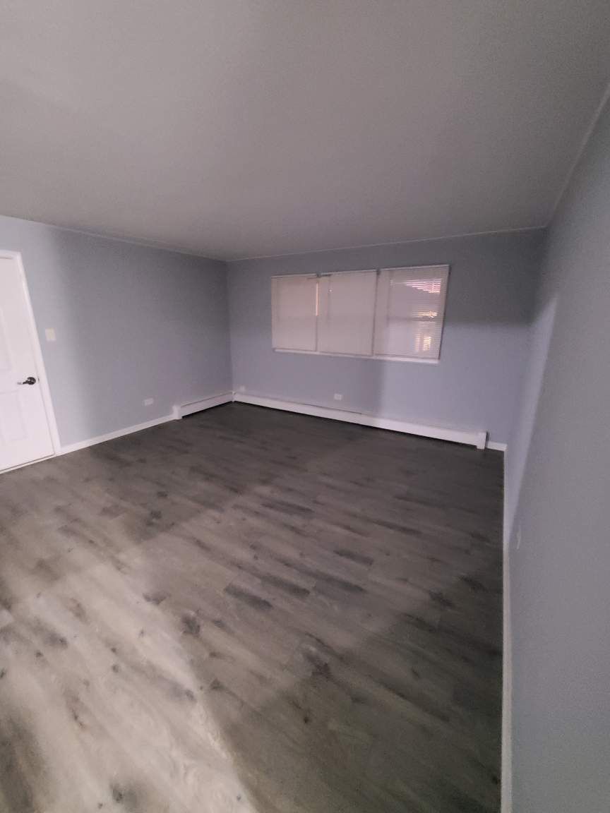 1034 E Division St – photo 5