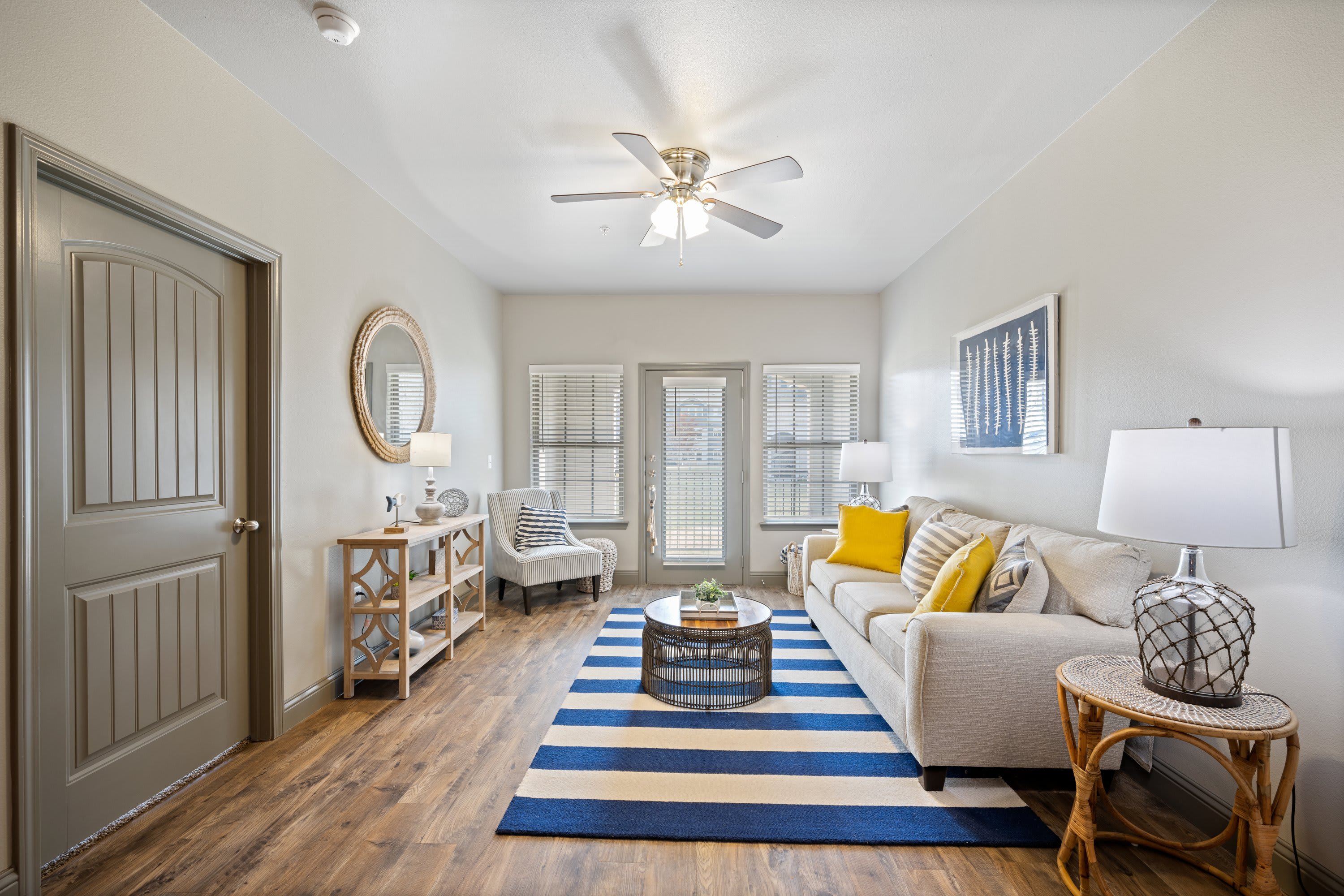 Lake Villas Apartments – photo 5