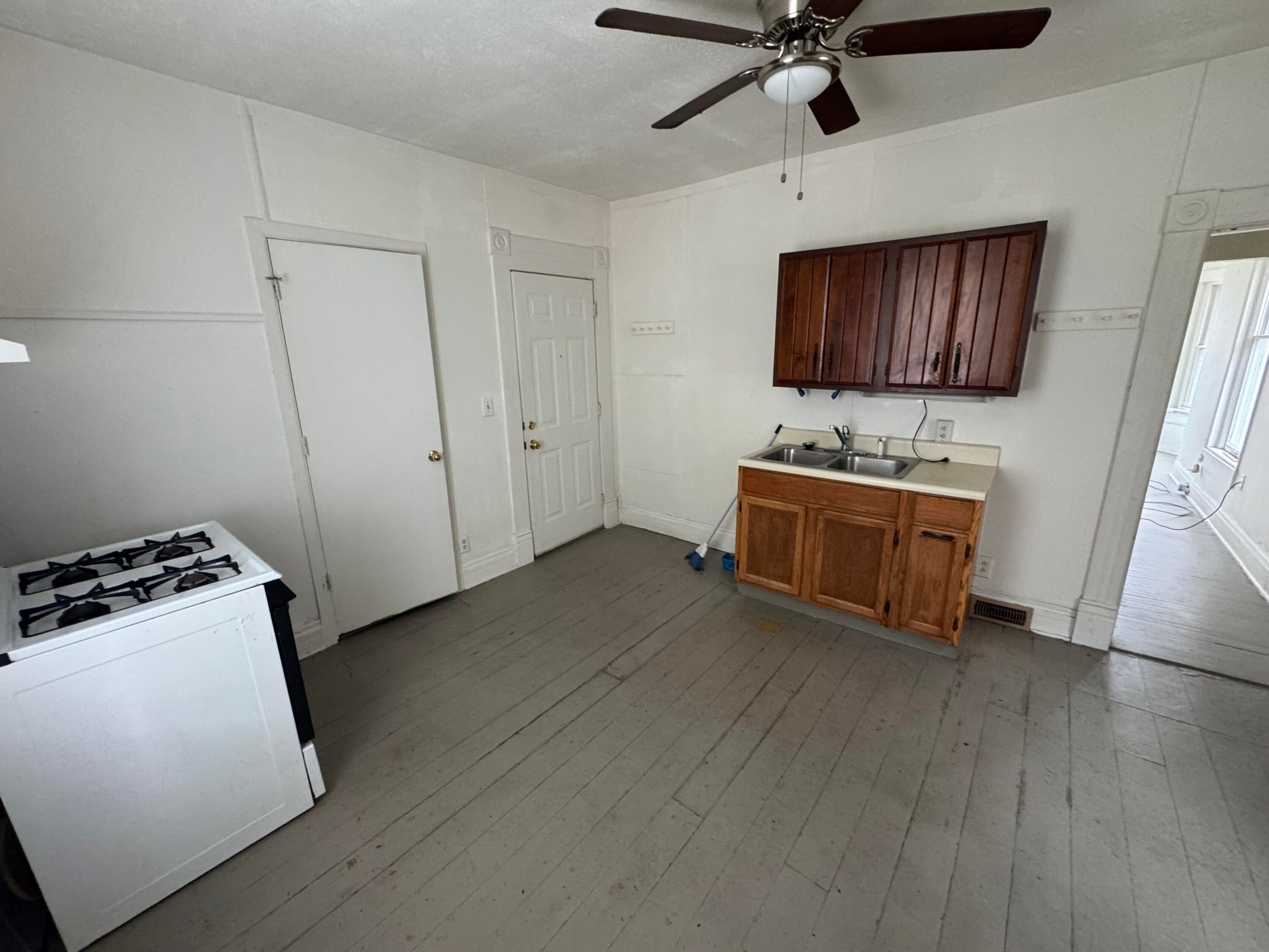 707 West High Street – photo 3
