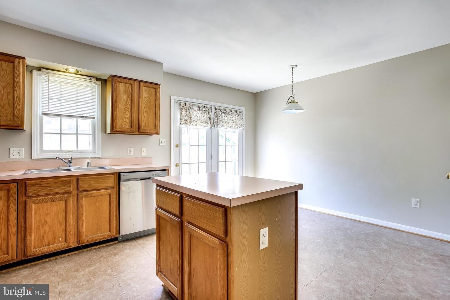 6412 HIGHBANKS Court – photo 5