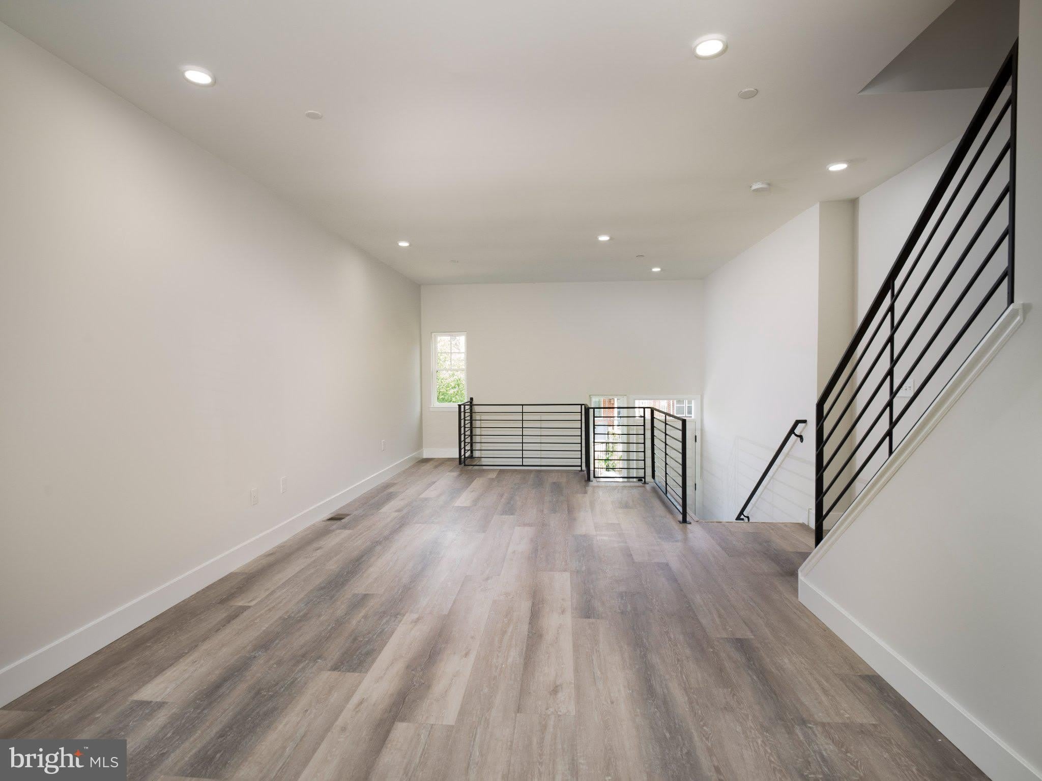 303 FOUNTAIN Street – photo 4