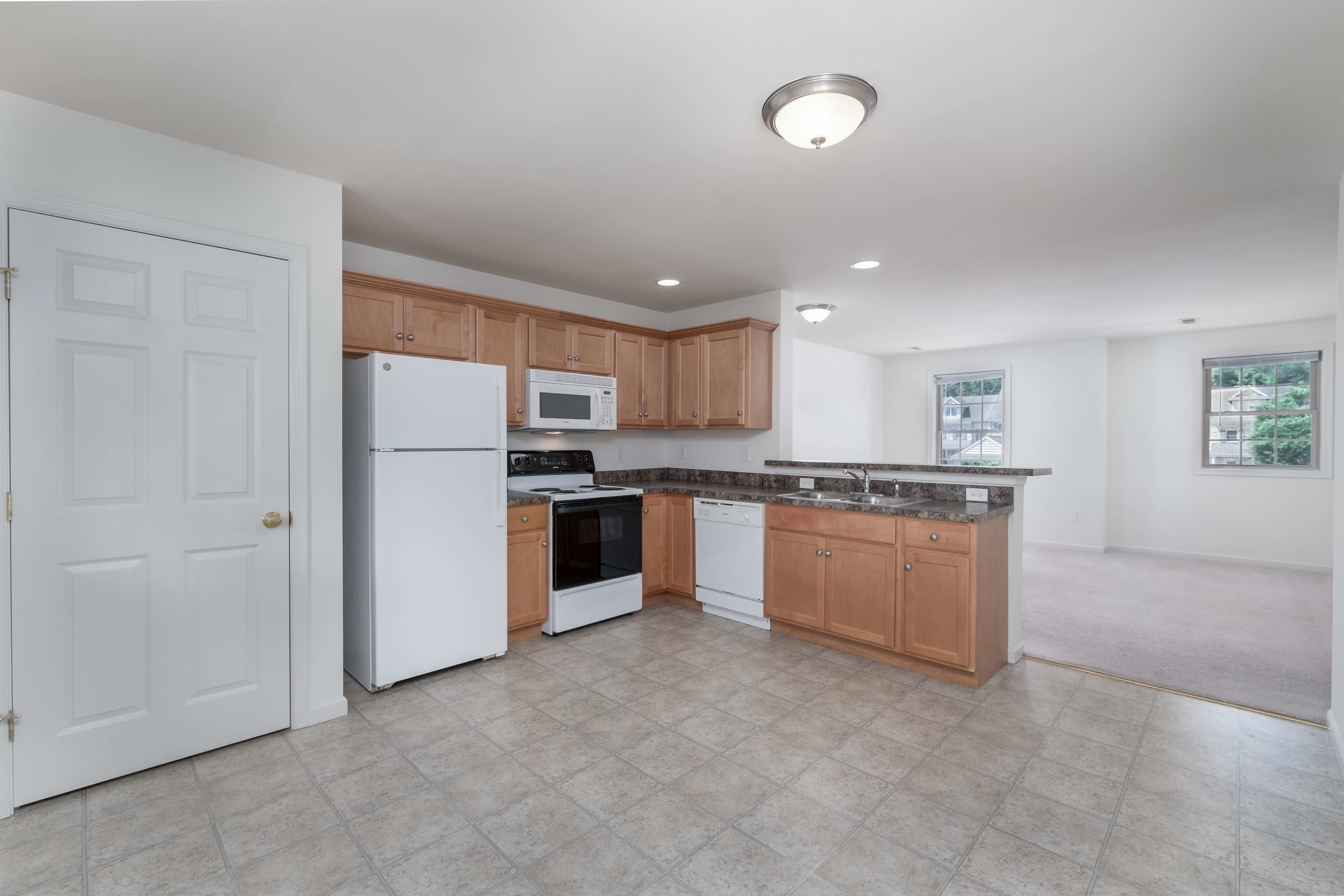 172 Hampden Drive – photo 1