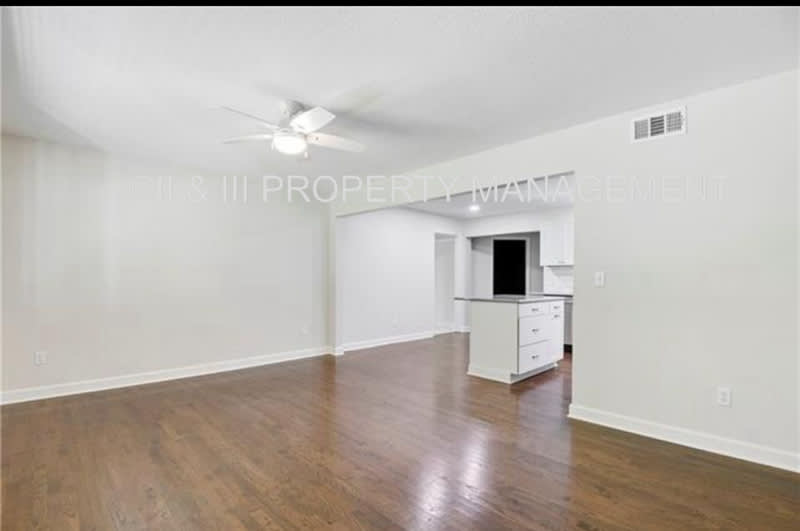 6406 West 72nd Terrace – photo 5