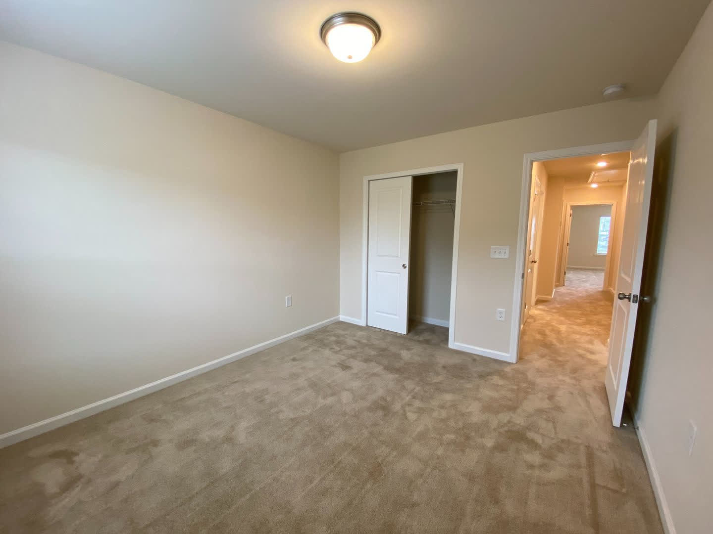 Room in 3 Bedroom Townhome at Talley St – photo 4