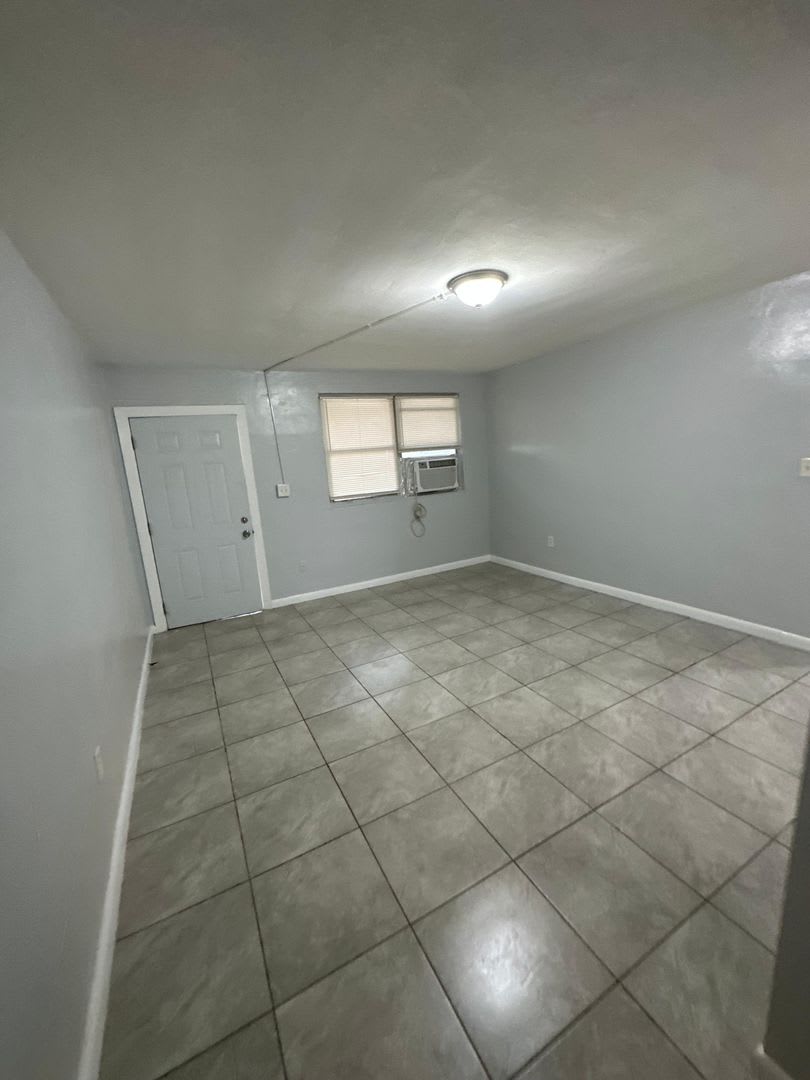 1230 W 3 St. – photo 3
