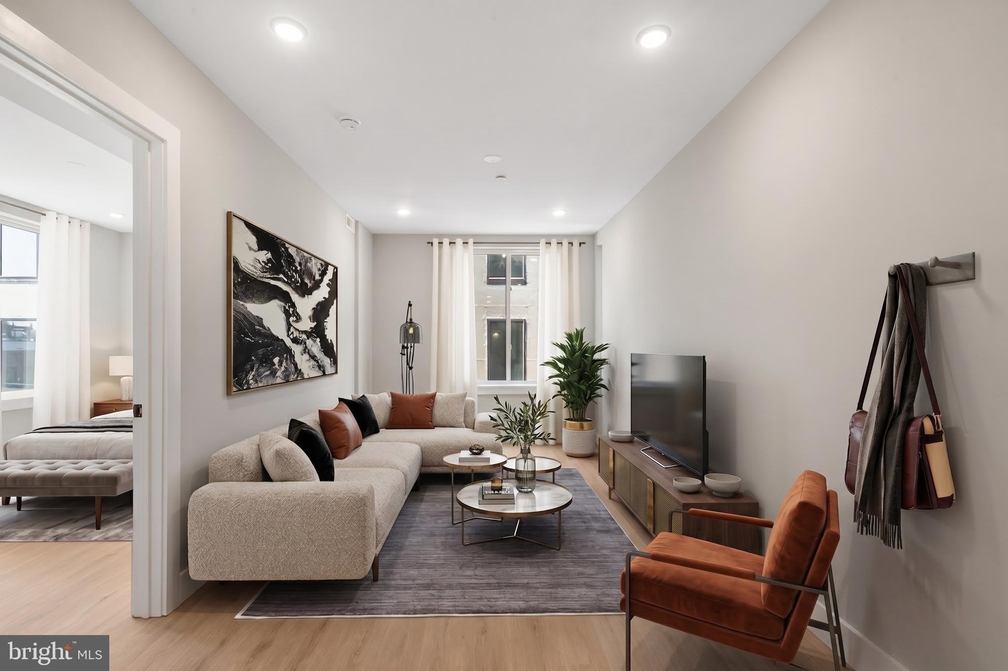 1144 FRANKFORD Avenue – photo 1