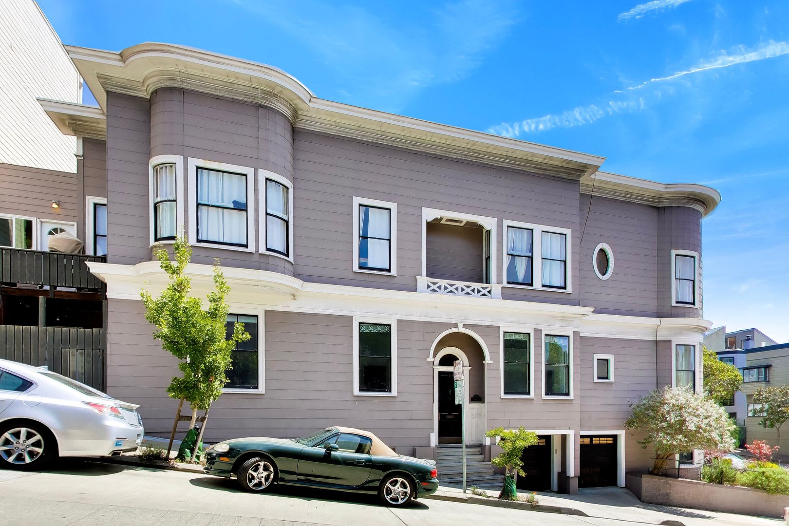 Newly Updated 2BR/2BA Flat with Classic San Francisco Charm – photo 1