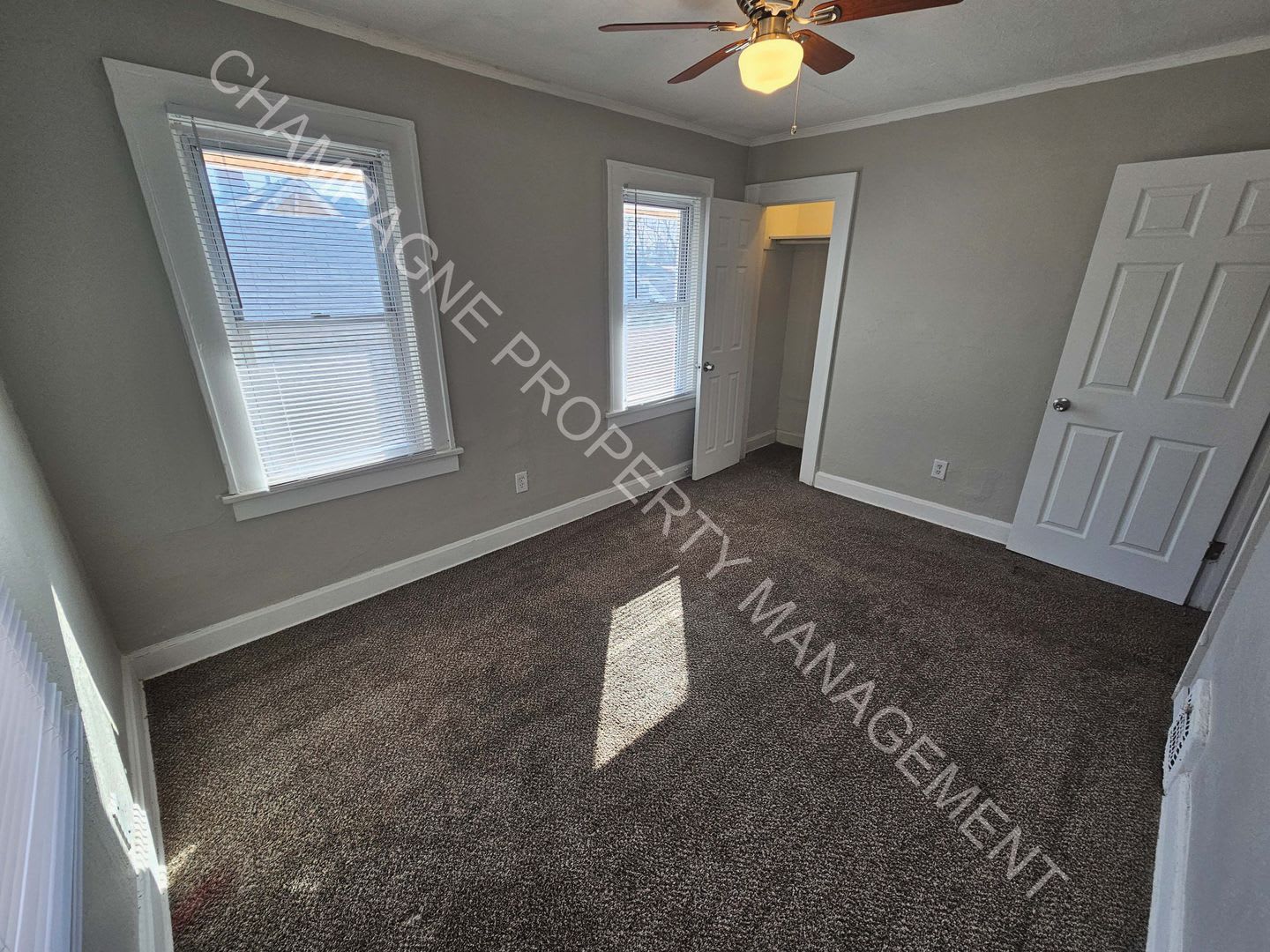 Spacious Home in KC – photo 2
